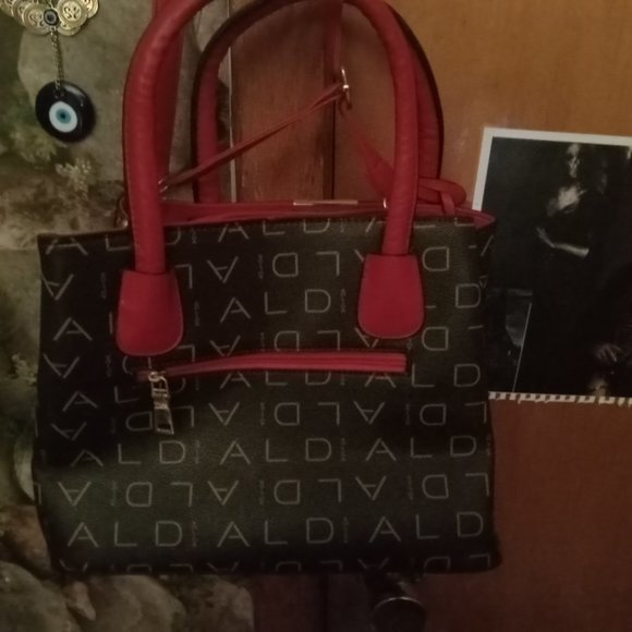 Aolida brand purse - Picture 2 of 5